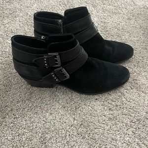Sam Edelman black booties size 9